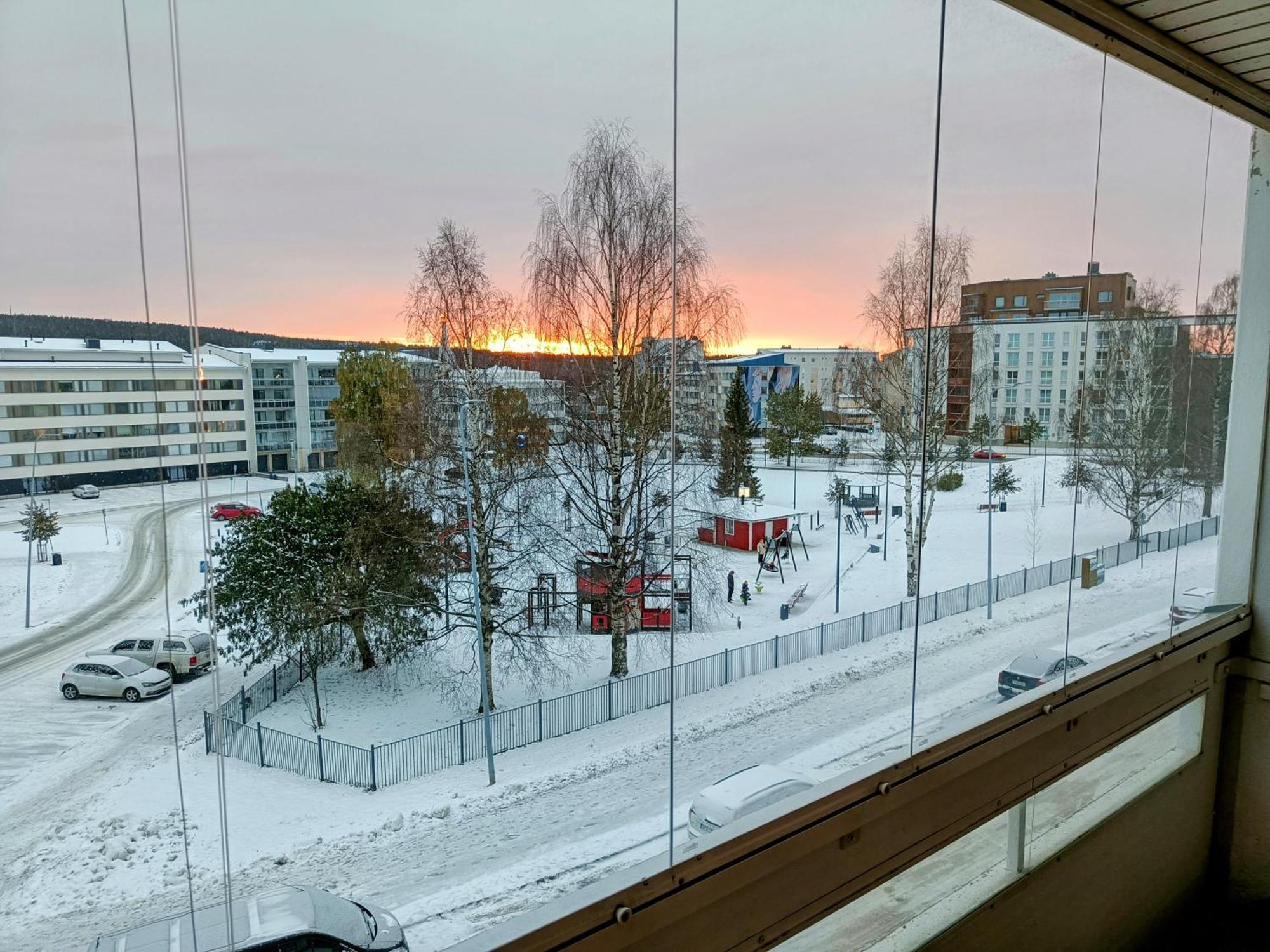 Big 88M2 Apartment In The Center Rovaniemi Esterno foto